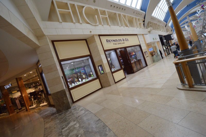 Reynolds & Co – Blue Water Shopping Centre